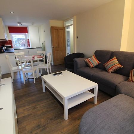 Townlets Serviced Accommodation Salisbury เบลฟาสต์ ภายนอก รูปภาพ